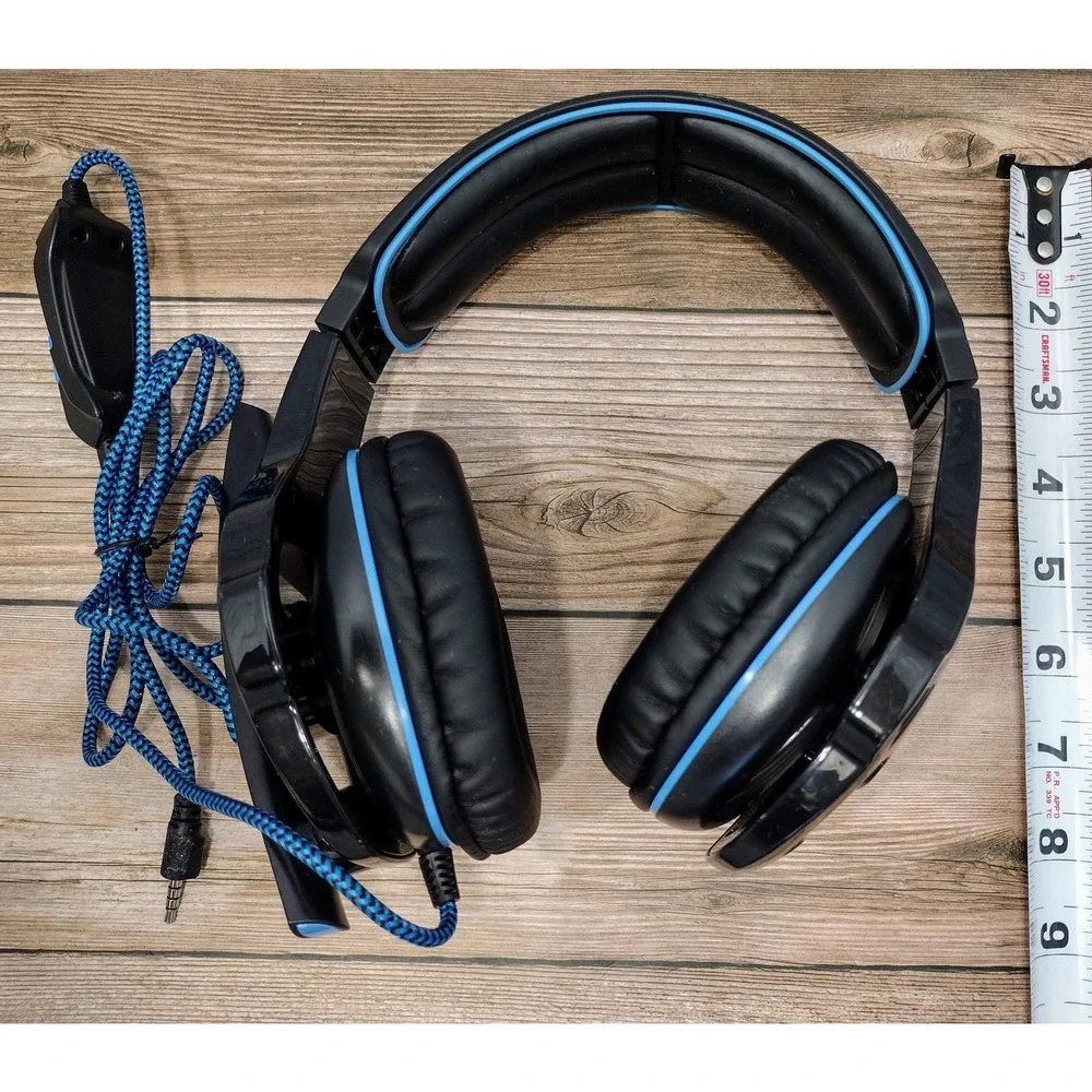 Sades SA-810 Gaming Headset w/ Mic! Corded. Blue & Black! Great Condition!
